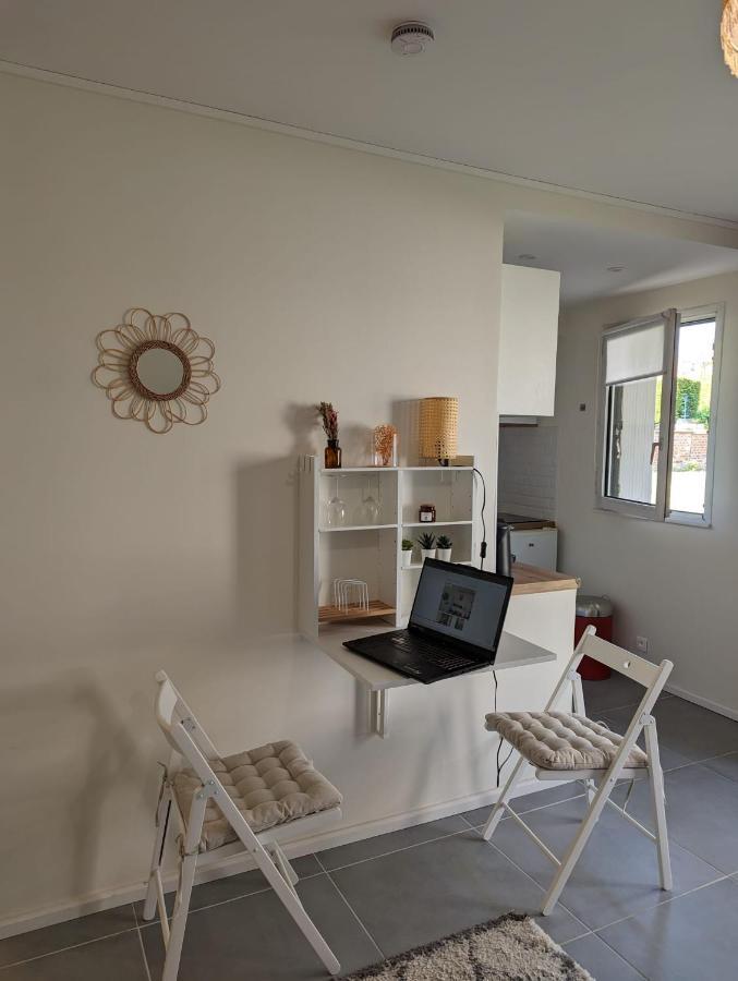 Studio Rambouillet, Parc & Foret Apartment Bagian luar foto